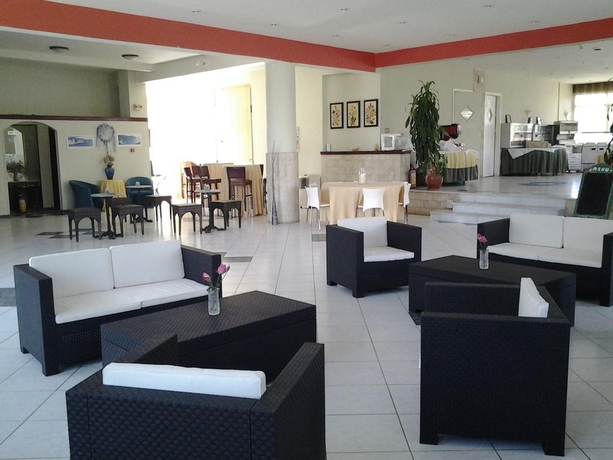 Imagen general del Hotel Terra Mare. Foto 14