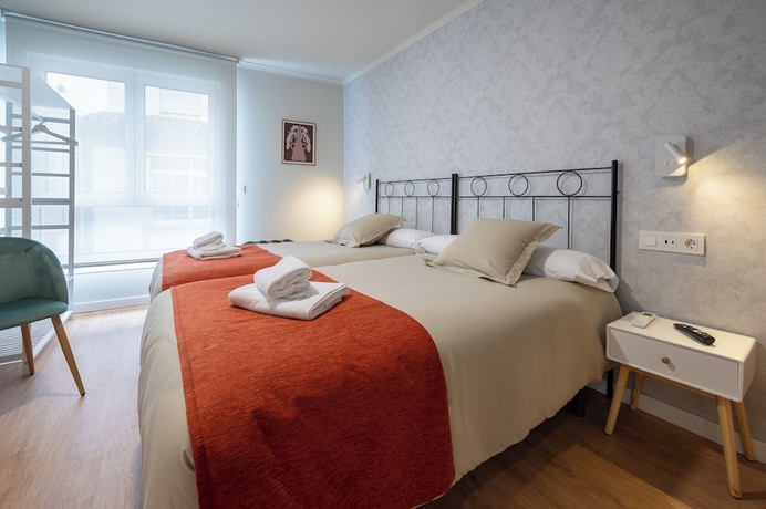Imagen de la habitación del Hotel Terra de Padr&oacute;n Quality Rooms. Foto 10