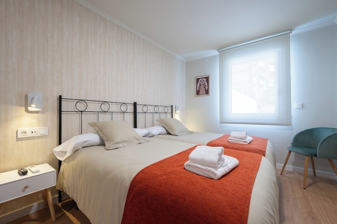 Imagen de la habitación del Hotel Terra de Padr&oacute;n Quality Rooms. Foto 13
