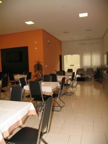Imagen del bar/restaurante del Hotel Terra&ccedil;o, Tres Pontas. Foto 5