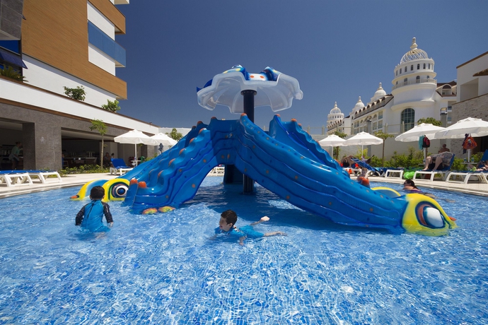 Imagen de la piscina del Hotel Terrace Elite Resort - All Inclusive. Foto 16