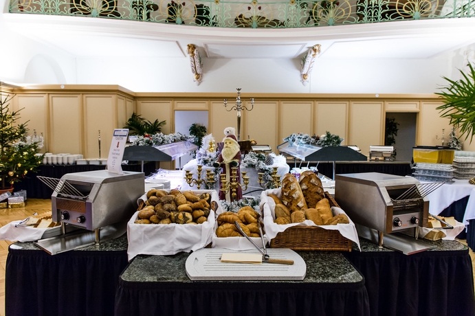 Imagen del bar/restaurante del Hotel Terrace. Foto 11