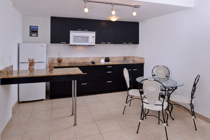 Imagen de la habitación del Hotel Terrace Garden Inn. Foto 9