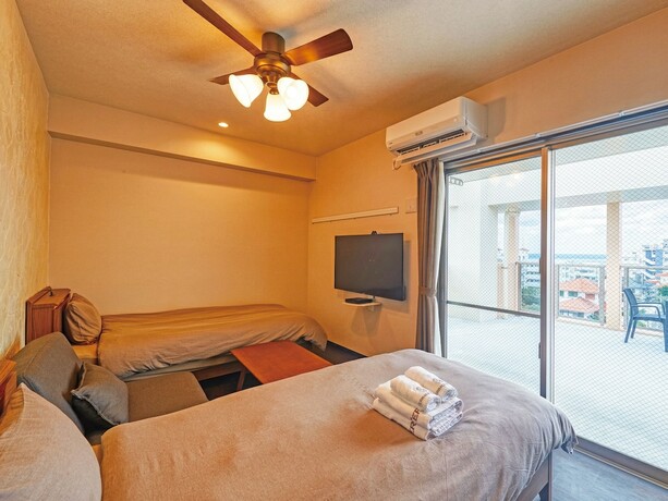 Imagen de la habitación del Hotel Terrace Resort Mihama. Foto 17