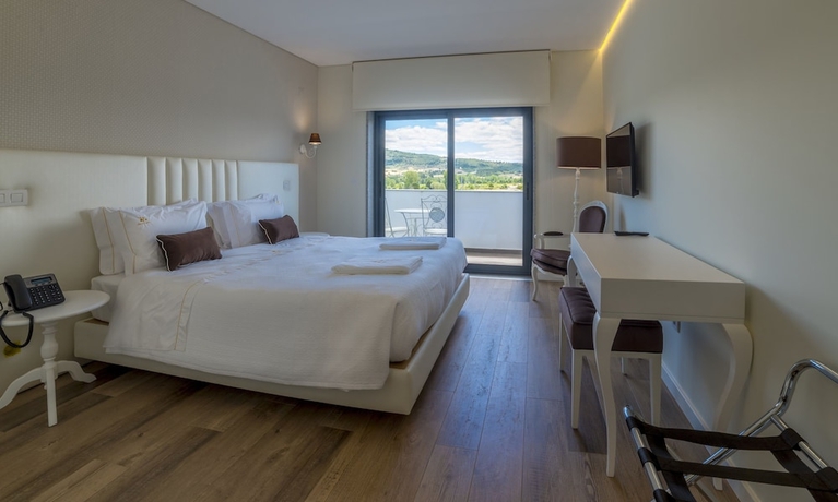 Imagen de la habitación del Hotel Terrace Serra. Foto 12