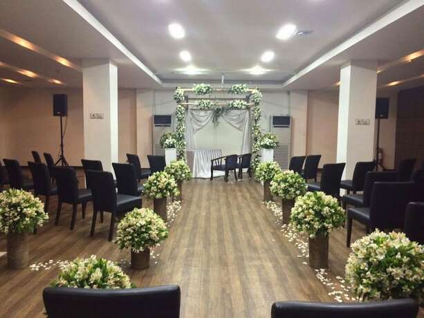 Imagen de los interiores del Hotel Terrace Subic Bay. Foto 20