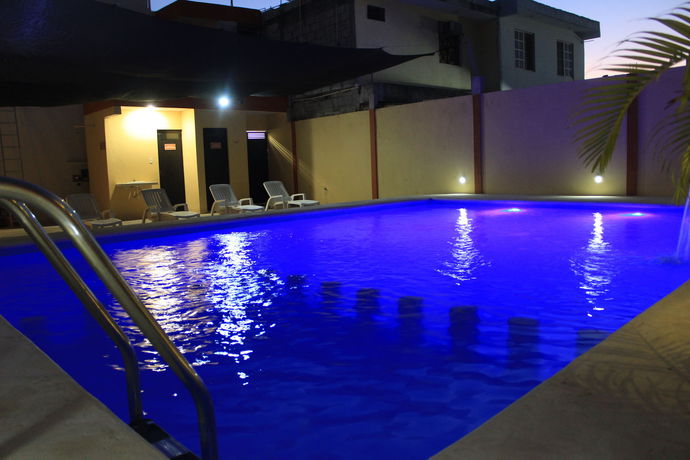 Imagen de la habitación del Hotel Terracota Corner Room. Foto 8