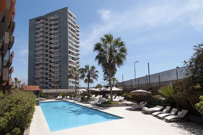 Imagen de la piscina del Hotel Terrado Club. Foto 7