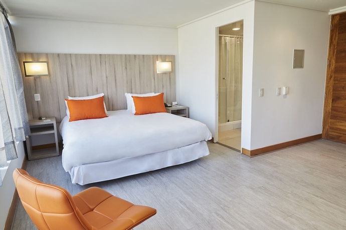 Imagen de la habitación del Hotel Terrado Lyon. Foto 8