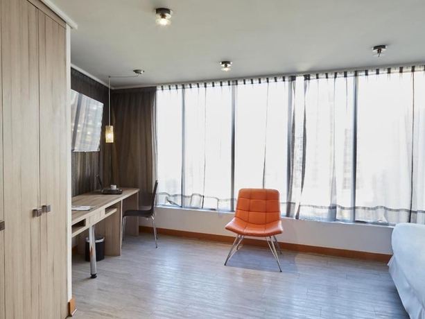 Imagen de la habitación del Hotel Terrado Lyon. Foto 14
