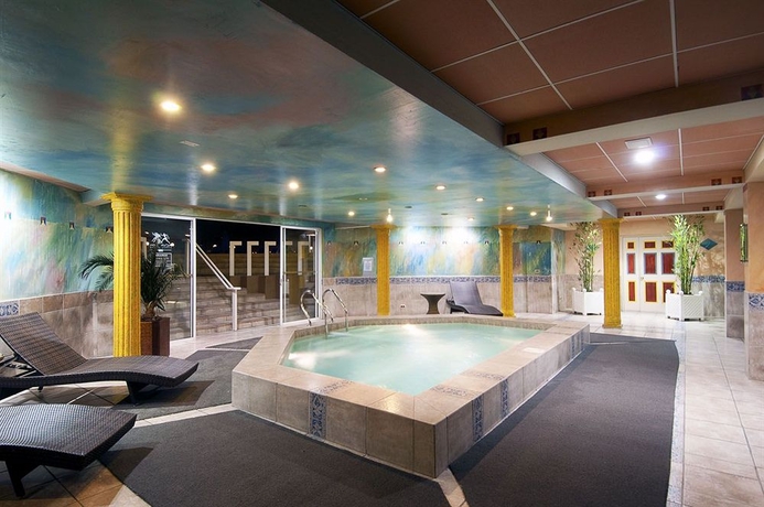 Imagen de la piscina del Hotel Terrado Suites Iquique. Foto 8