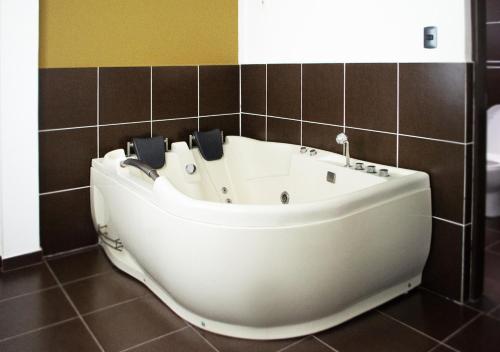 Imagen de la habitación del Hotel Terramia Resort. Foto 14