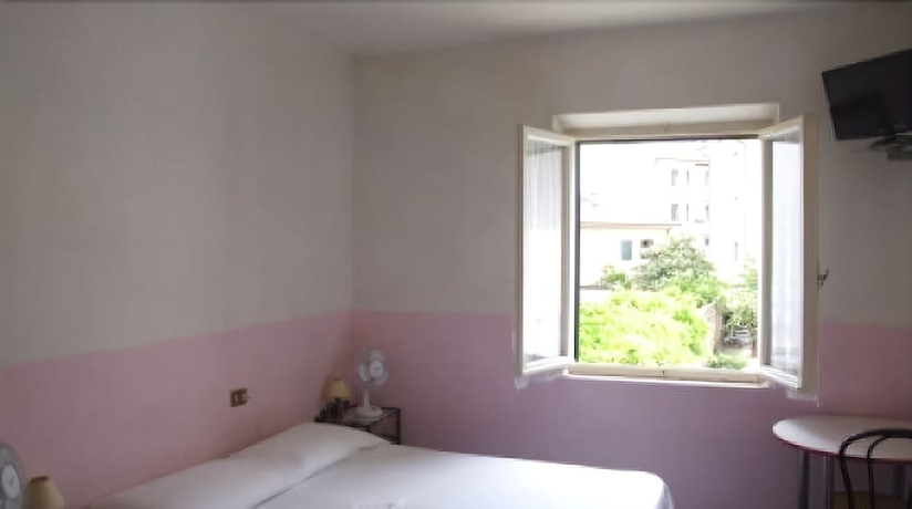 Imagen de la habitación del Hotel Terranova, Pisa. Foto 10