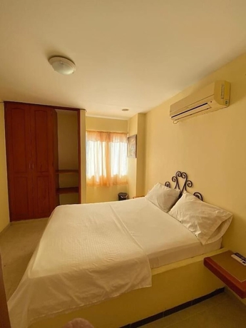 Imagen de la habitación del Hotel Terranova SM. Foto 6
