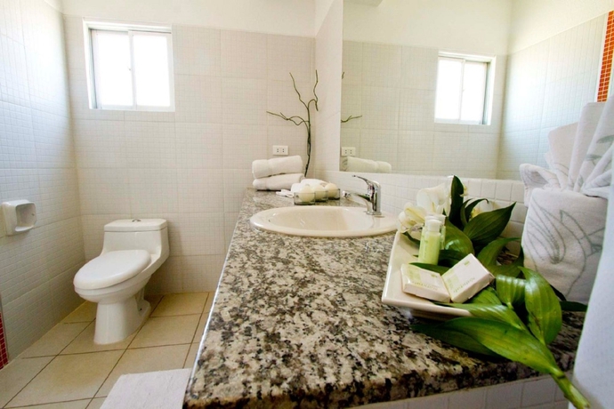 Imagen de la habitación del Hotel Terranova Suites. Foto 5