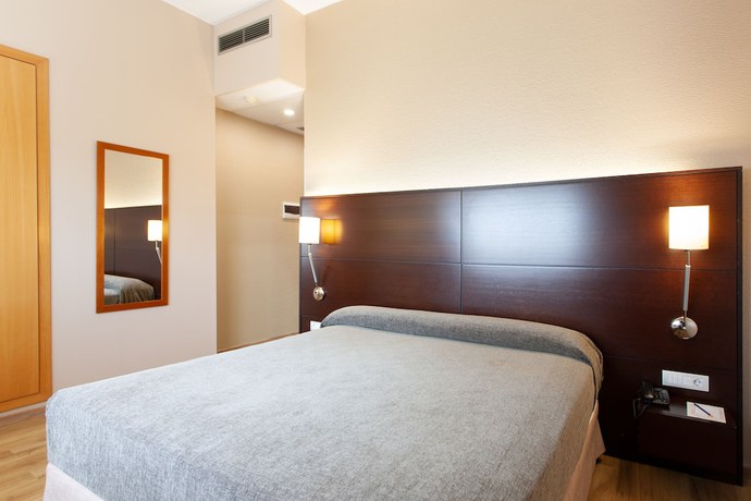 Imagen de la habitación del Hotel Terrassa Confort. Foto 11