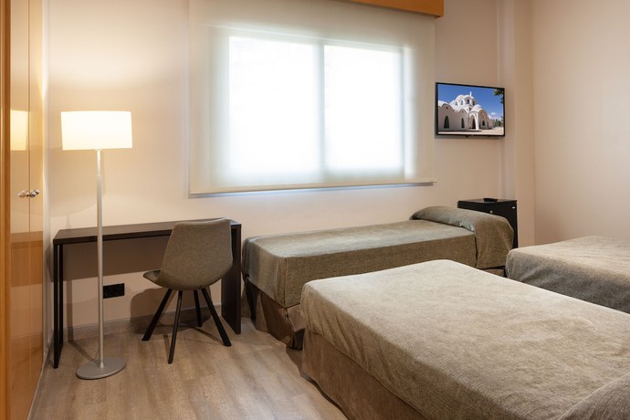 Imagen de la habitación del Hotel Terrassa Confort. Foto 15