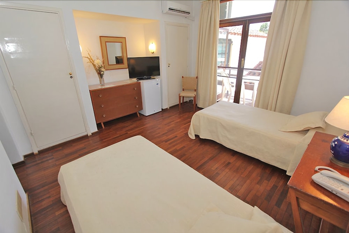 Imagen de la habitación del Hotel Terraza Del Mar. Foto 8