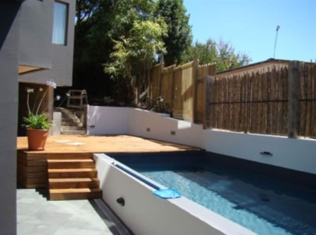 Imagen de la piscina del Hotel Terraza Suite. Foto 17