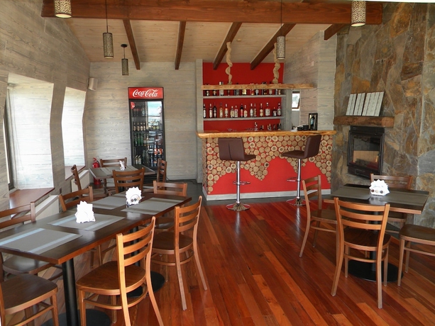 Imagen del bar/restaurante del Hotel Terraza Suite. Foto 6