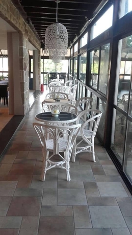 Imagen del bar/restaurante del Hotel Terrazas Alem. Foto 6