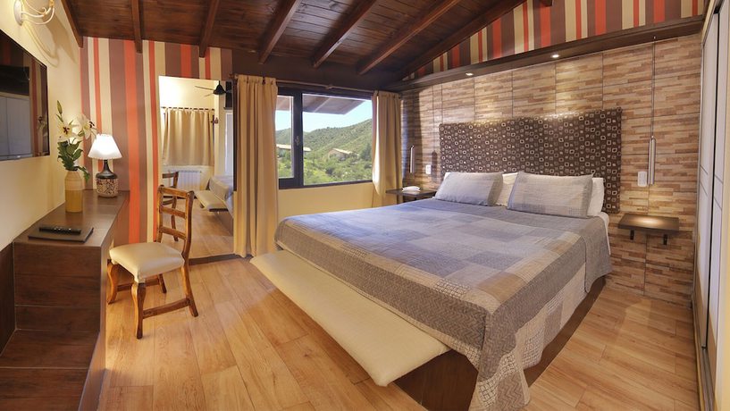 Imagen de la habitación del Hotel Terrazas Club de Monta&ntilde;a. Foto 6