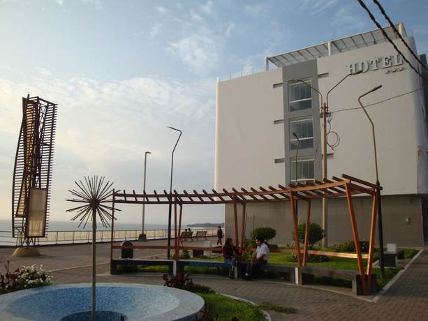 Imagen general del Hotel Terrazas Del Mar. Foto 1