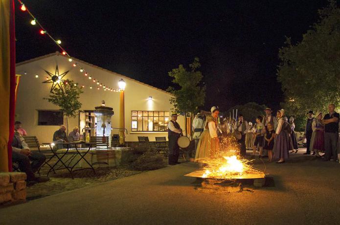 Imagen de los exteriores del Hotel Terre De Provence and Spa. Foto 8