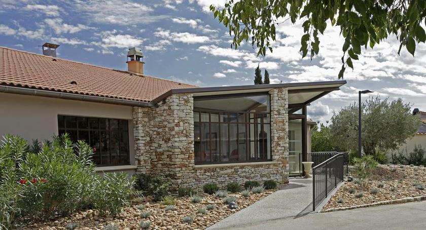 Imagen de los exteriores del Hotel Terre De Provence and Spa. Foto 9