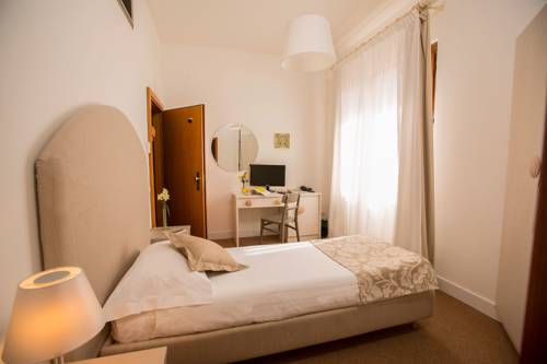 Imagen de la habitación del Hotel Terre Di Casole. Foto 10