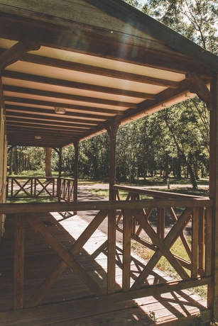 Imagen general del Hotel Terres De France - Moncontour Active Park. Foto 5