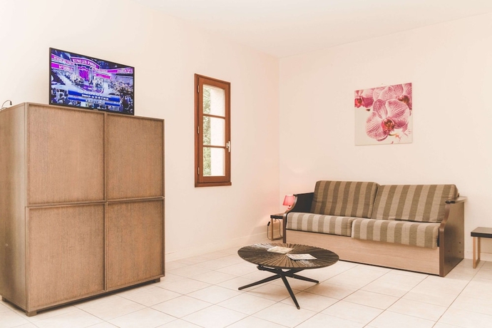 Imagen de la habitación del Hotel Terres De France - Moncontour Active Park. Foto 8