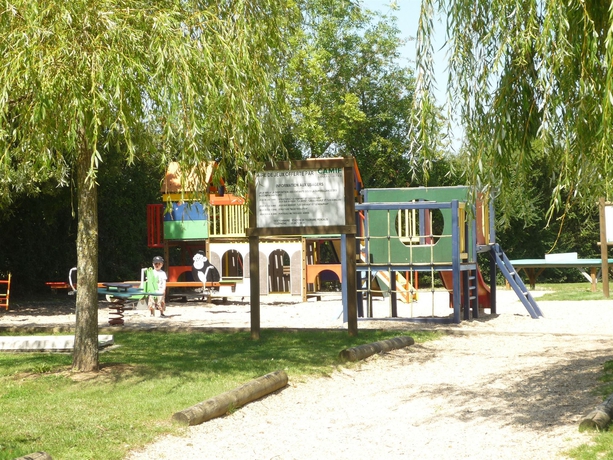 Imagen de los exteriores del Hotel Terres De France - Natura Resort Pescalis. Foto 3