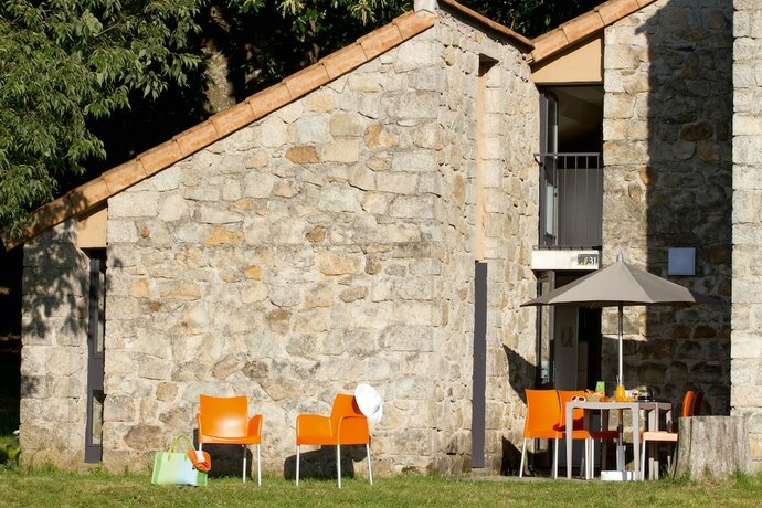 Imagen de la habitación del Hotel Terres de France - Domaine des Vans. Foto 18