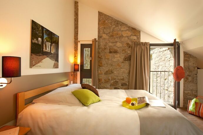 Imagen de la habitación del Hotel Terres de France - Domaine des Vans. Foto 20