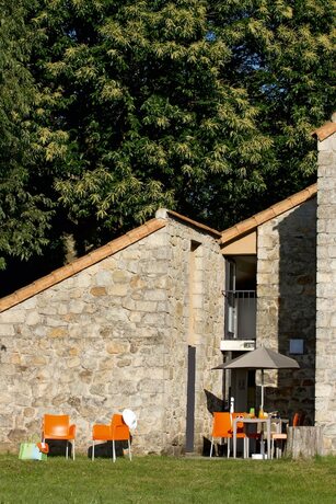 Imagen general del Hotel Terres de France - Domaine des Vans. Foto 11