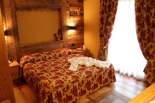 Imagen de la habitación del Hotel Tersiva. Foto 7