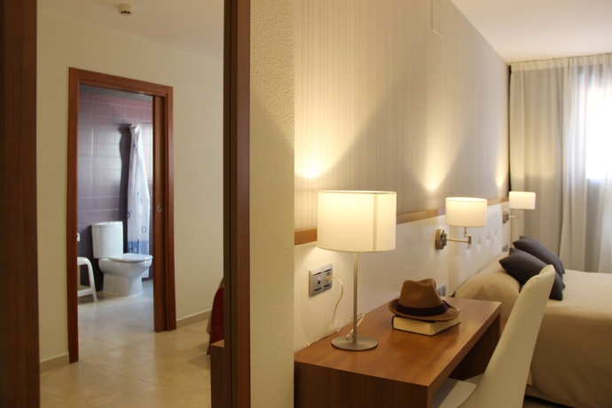 Imagen de la habitación del Hotel Teruel. Foto 13