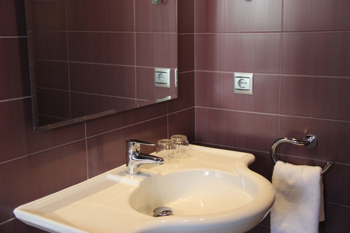 Imagen de la habitación del Hotel Teruel. Foto 17