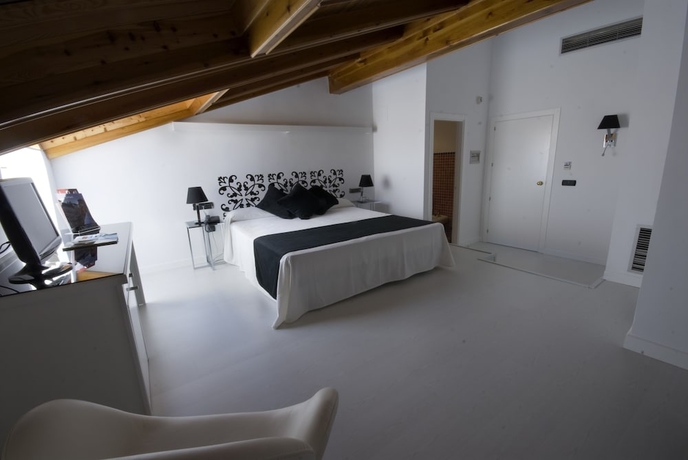 Imagen de la habitación del Hotel Teruel Plaza. Foto 5