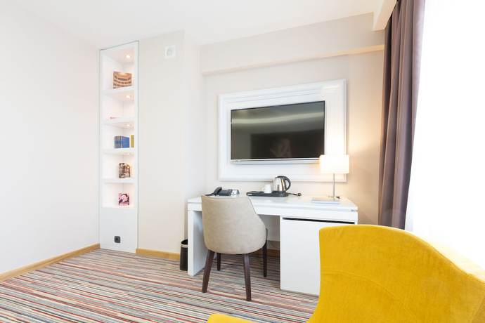 Imagen de la habitación del Hotel Tesla - Smart Stay. Foto 11