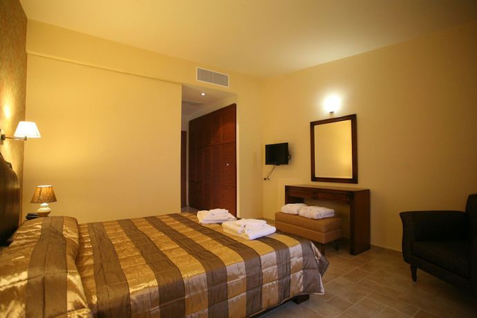 Imagen de la habitación del Hotel Tesoro, L&eacute;ucade. Foto 16