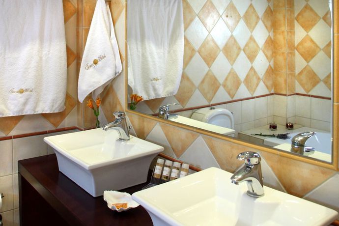 Imagen de la habitación del Hotel Tesoro, L&eacute;ucade. Foto 18