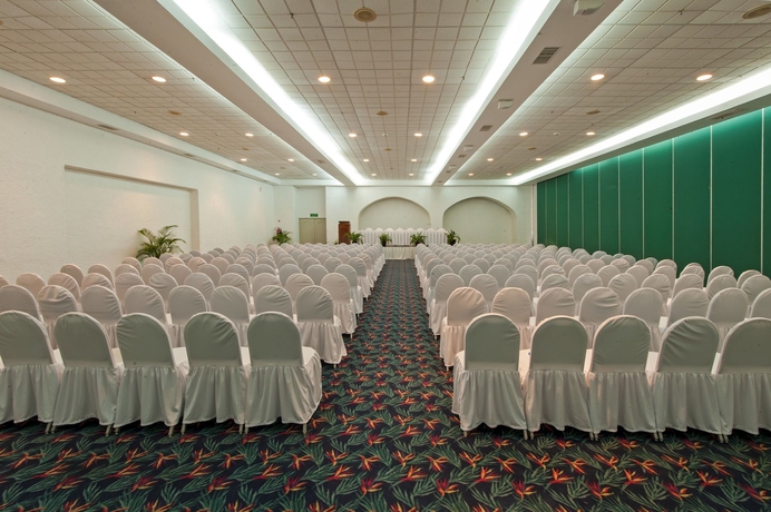 Imagen de los interiores del Hotel Tesoro Manzanillo All Inclusive. Foto 11