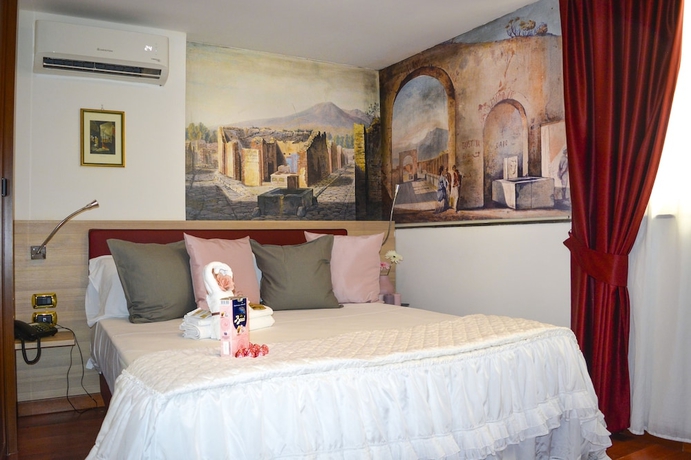 Imagen de la habitación del Hotel Tesoro Pompeiano. Foto 6