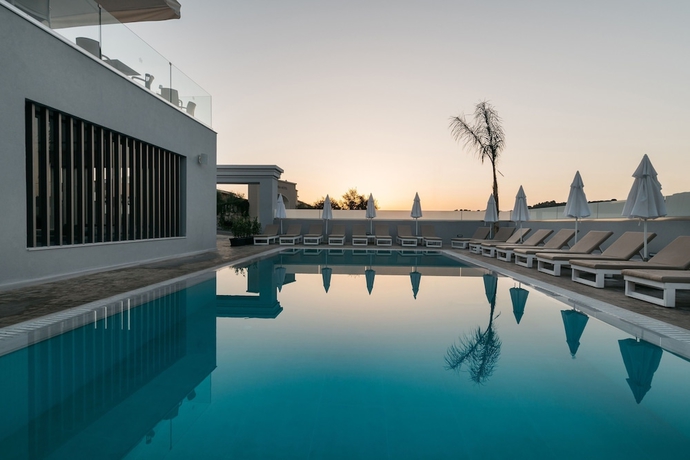 Imagen de la piscina del Hotel Tesoro Zakynthos, Zante. Foto 19