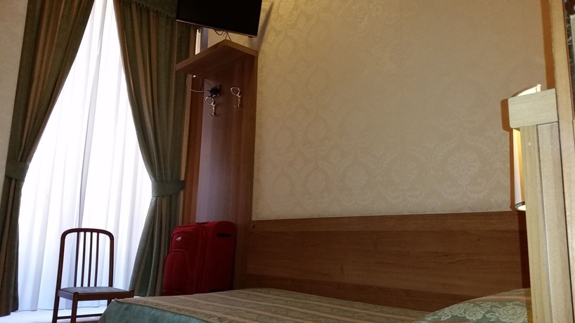 Imagen de la habitación del Hotel Teti, Termini. Foto 6
