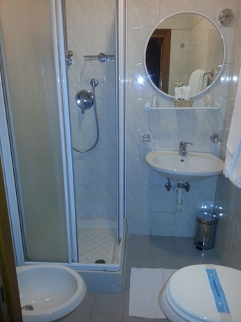Imagen de la habitación del Hotel Teti, Termini. Foto 7