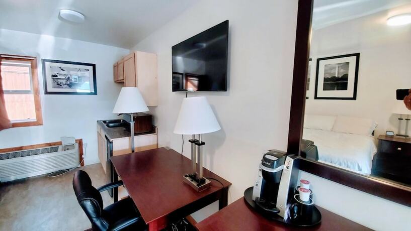 Imagen de la habitación del Hotel Teton Court Motel. Foto 14