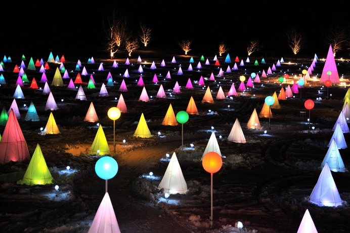Imagen de los exteriores del Hotel Tetora Resort Tokachigawa. Foto 7